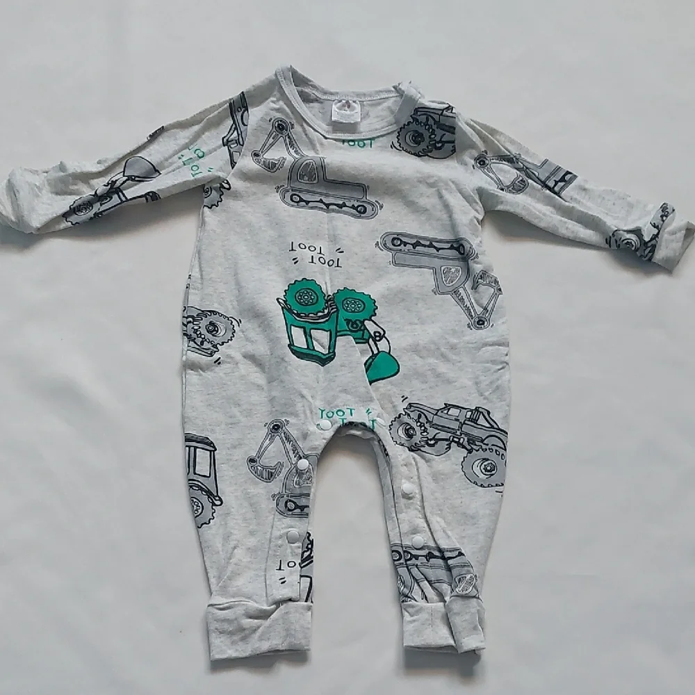 Infant Gray‎ and White Romper Set 2 Piece 6 Mns